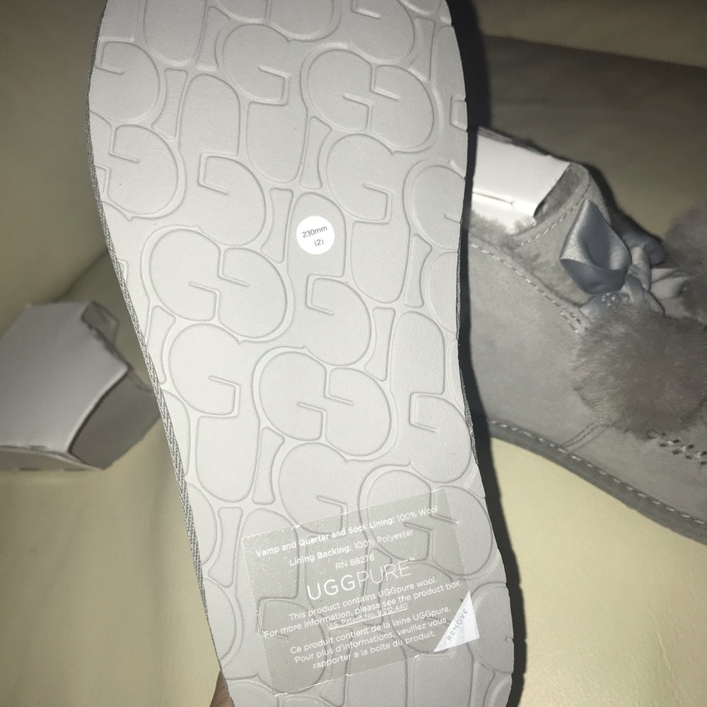 UGG grey(size 6) - Picture 10 of 15